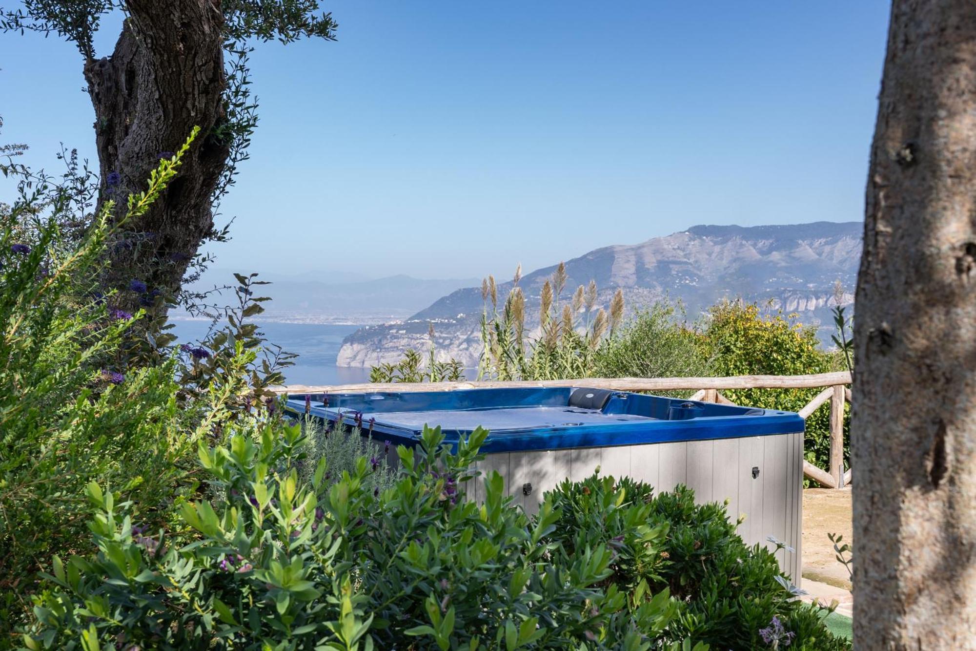 Villa Giulia Boutique Views Pool And Guest Services Sorrento Kültér fotó
