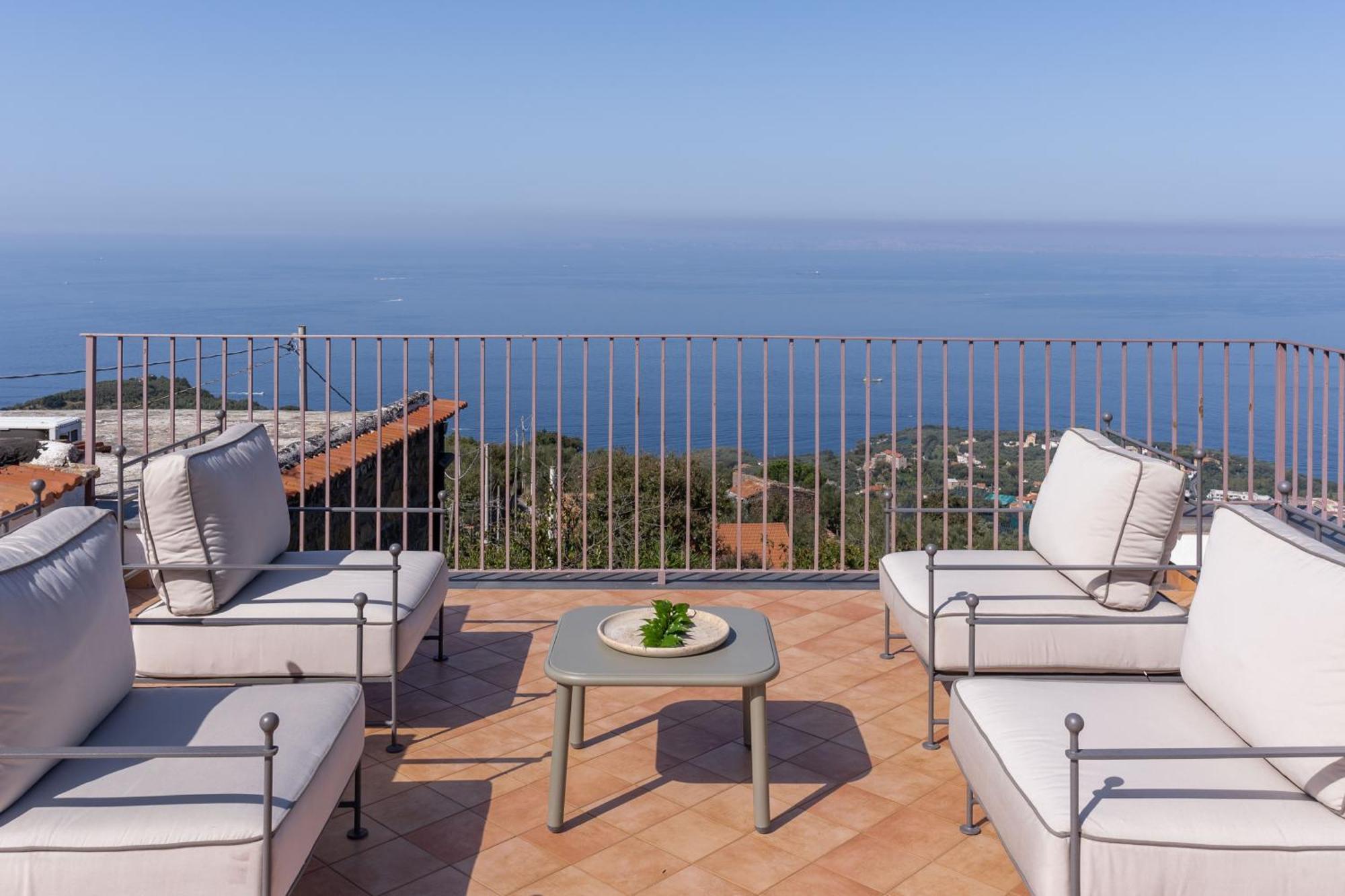 Villa Giulia Boutique Views Pool And Guest Services Sorrento Kültér fotó